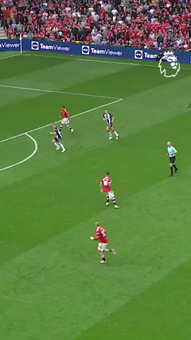 A Bruno Fernandes strike of the highest quality 🎯 #PremierLeague #ManUtd 