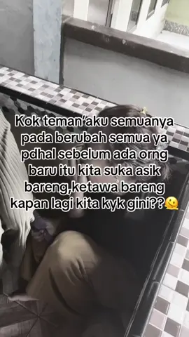 Kapan🫠 #bestfriend #galau #fyppppppppppppppppppppppp #lewatberandamu 
