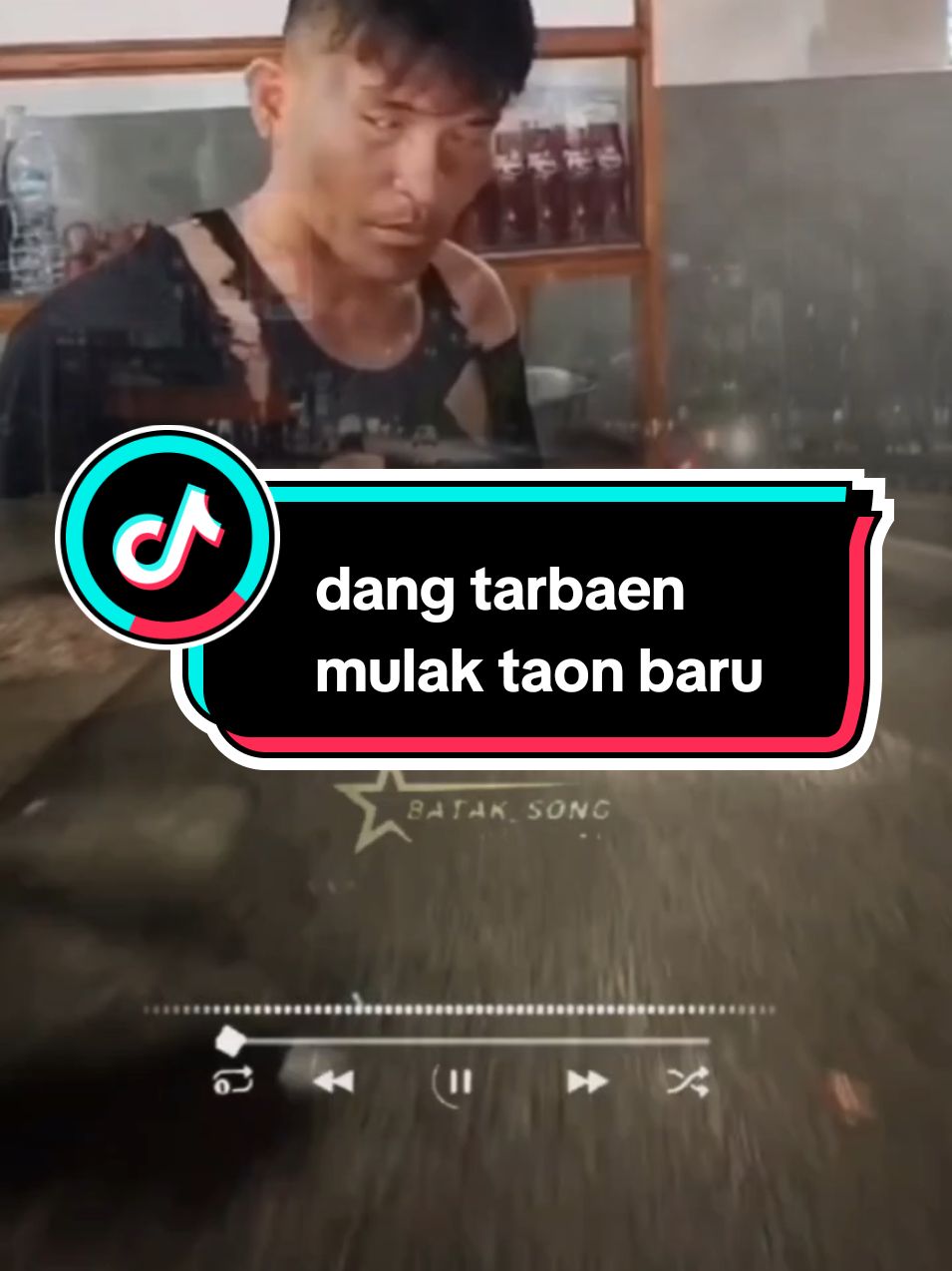 By : Putra Pasaribu Judul : dang tarbaen mulan taon baru #creator  #bataksong  #lirikbatak  #bataktoba  #batakviral  #batakpopuler  #bataknese  #bataktiktok  #tiktok  #viral  #fyp 