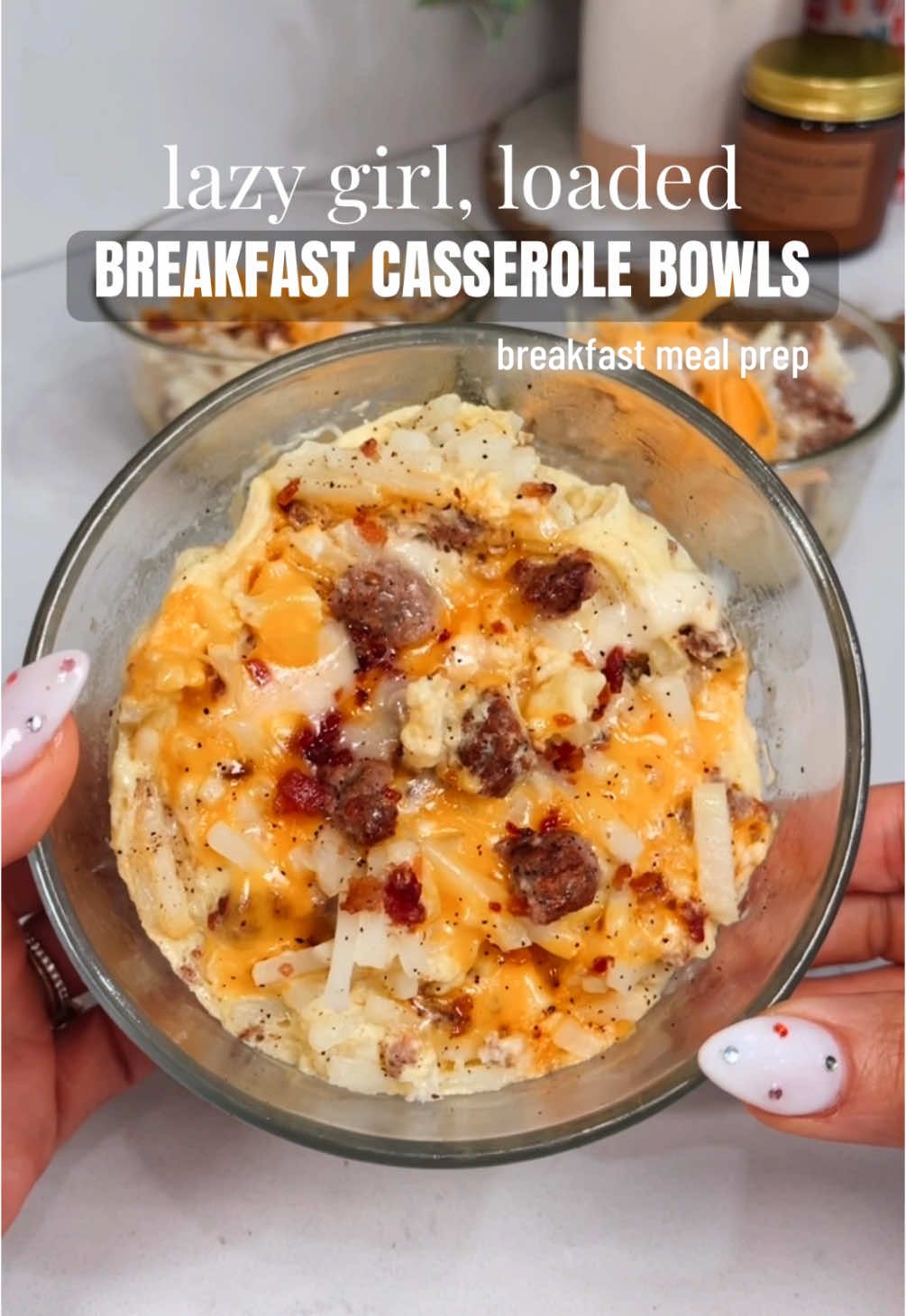 easy low cal/high protein breakfast you can grab + go this week 👏🏼 perfect realistic start to crushing your goals this year !!!  #Healthybreakfast #mealprep #mealideas #healthymeals  #highprotein #breakfastbowls 