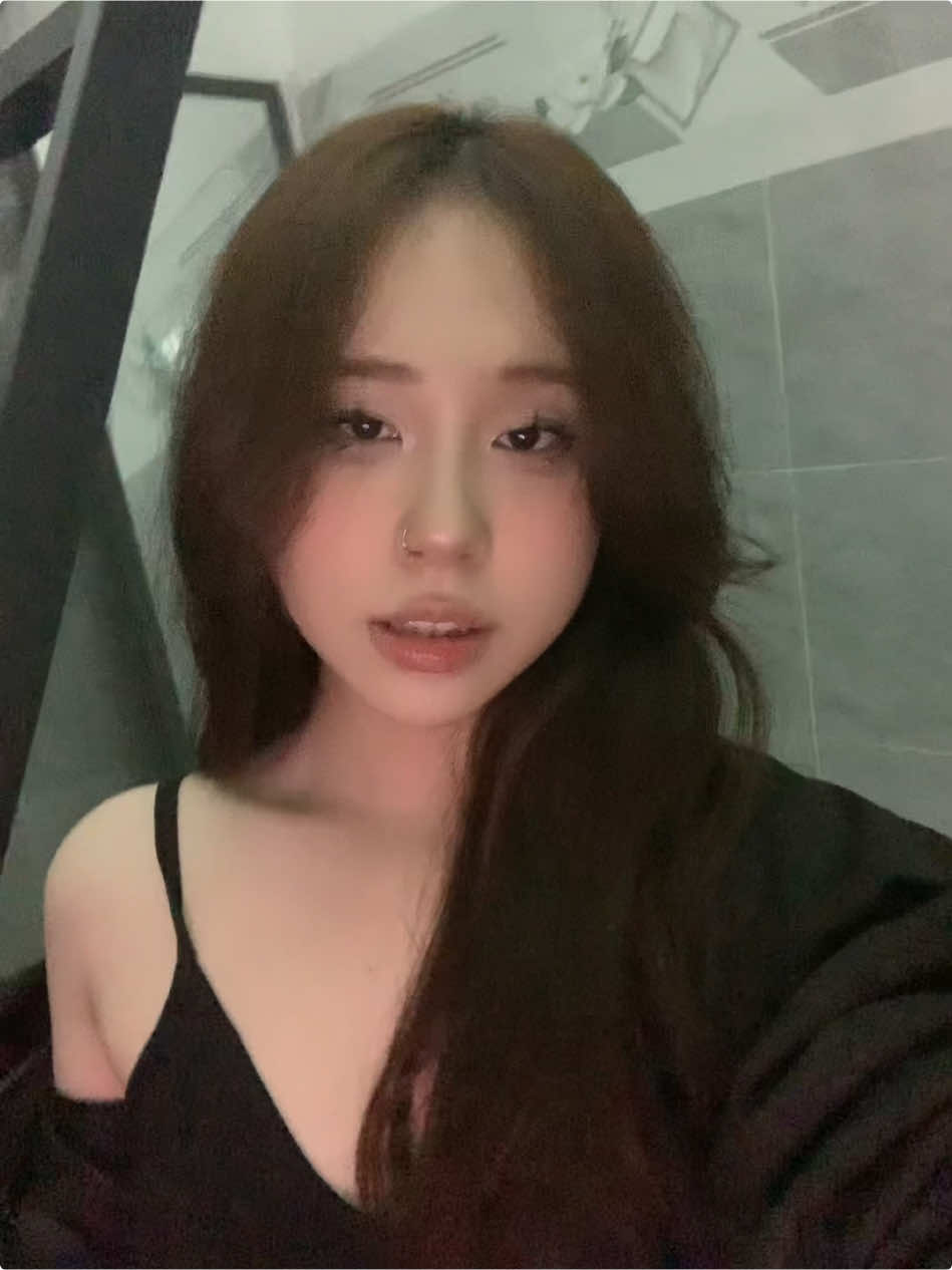 sốp bị cấm live nên cho sốp spam đỡ nha😅