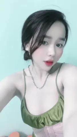 Mất 1 ngày để yêu 1 người,vậy mất bao lâu để quen 1 người…