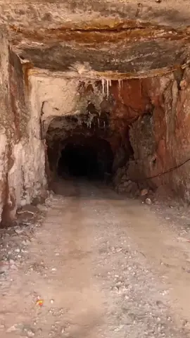 Himalayan Pink Salt Mine #himalayansalt #himalayanpinksalt #pinksalt #pinksaltlamp #salt #saltlamp #lamps #iodizedsalt #himalayasalt #minerals #mineral #mining #mine #foryou #viral #gold #goldmining 