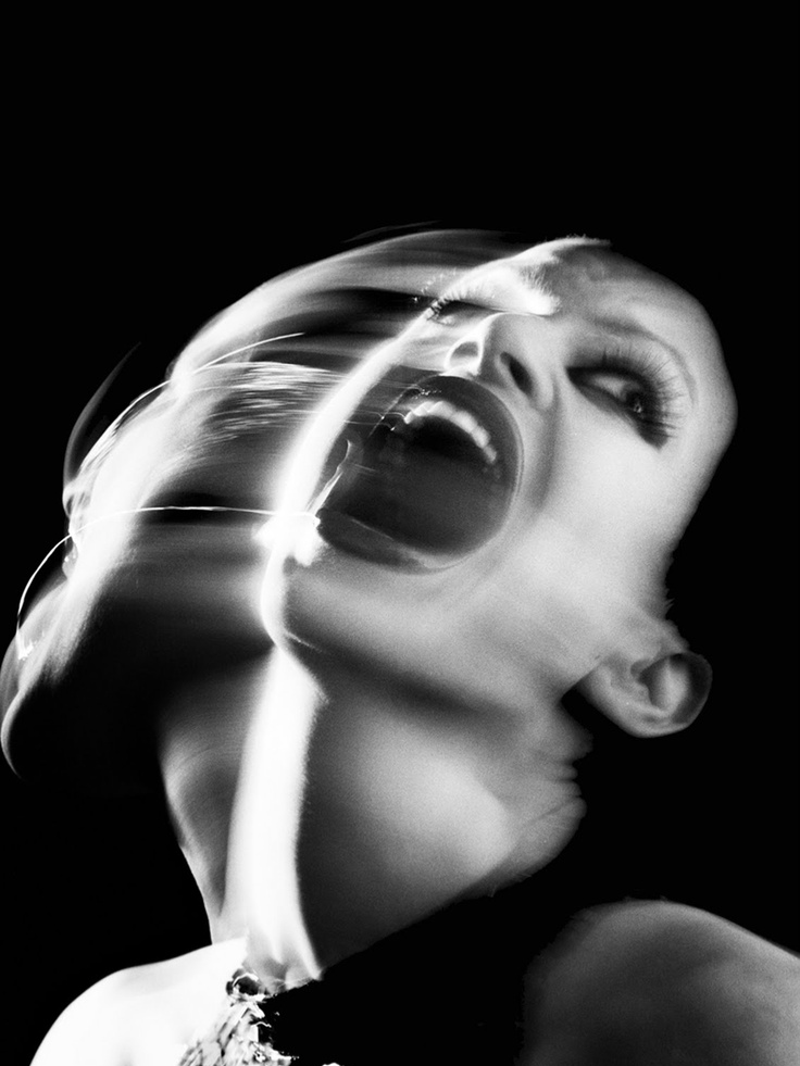 Pourquoi lorsqu’on crie dans notre rêve on ne nous entend pas ? #rêve #imagination #théorie #crie #sommeil #psychologie