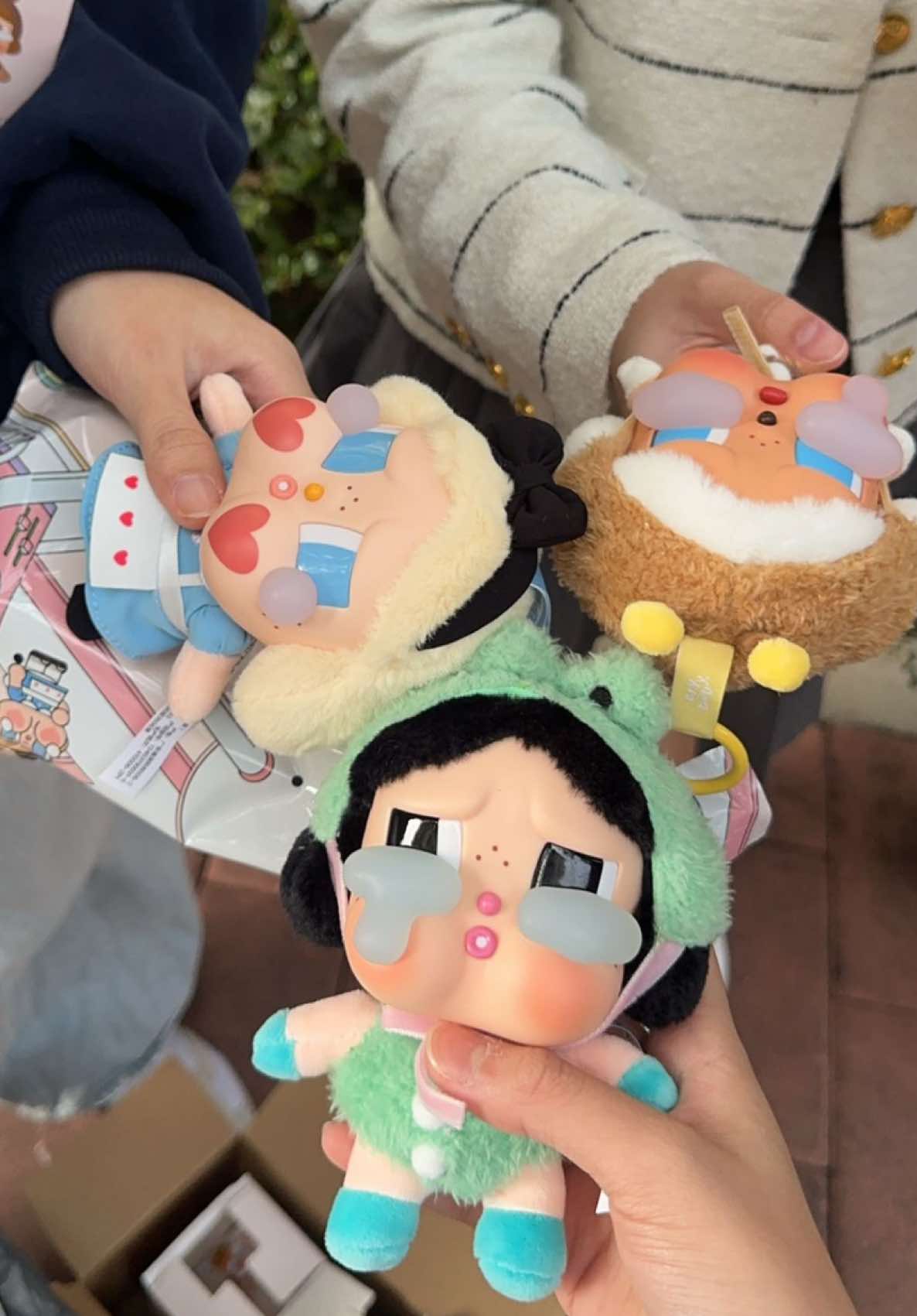 unbox crybaby crying again🎀🫶@POP MART  #unboxingpopmart #popmart#crybaby#blindbox#popmartglobal #crybabycryingagain 