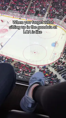 first time up here. Oh my haha #detroit #deteoitredwings 