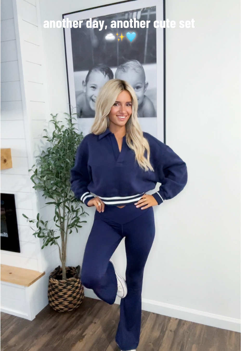 I love the stripe detail 🤭 🔗 in my LTK in b I o ✨ #outfitinspo #outfitideas #matchingset #OOTD #momootd #momstyle #momfit #winterfashion #winteroutfit #sets #flareleggings #offline #americaneagle #offlinebyaerie #aerie #casualoutfits #comfyoutfits #casualstyle #casualoutfitideas 