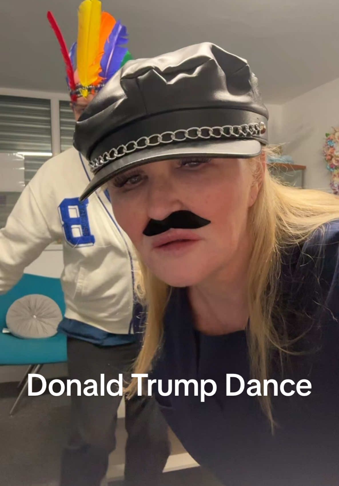 #michelerobertsharding #mjstephayne #fyp #donaldtrumpdance 