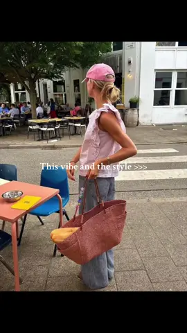 Don’t know the name of the vibe but I like it 🪷 #fyp #copenhagenstyle #stockholmstyle #outfitinspo 