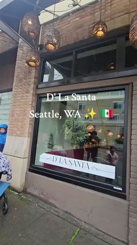 It's such a cute spot 🤍 #seattle #seattlerestaurants #brunch #mexicanbrunch #paratii #paratipage #fyp 