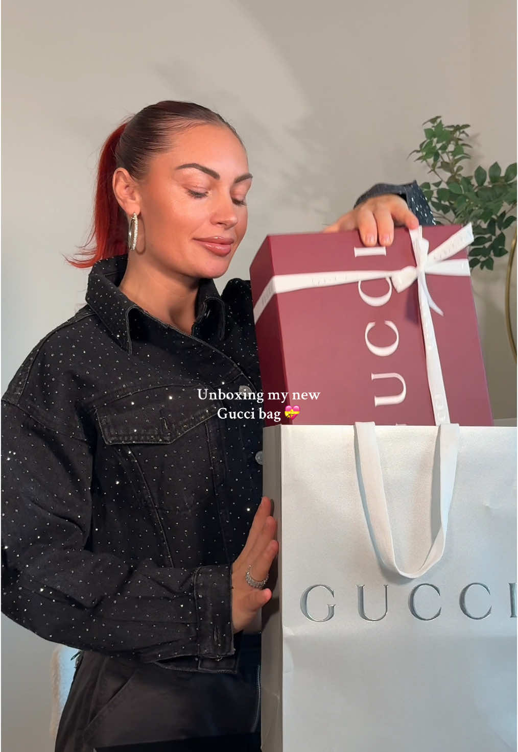 Unboxing my new Gucci Bag 💝 #unboxing #grwm #guccibag #gucci #latinarusin #luxuryshopping 