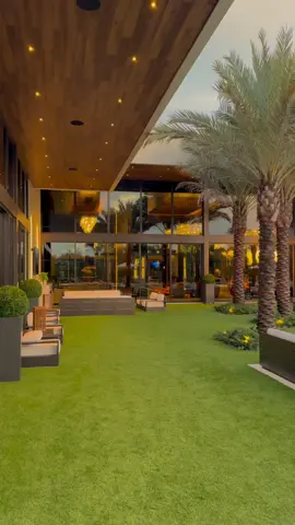 🤲#besthome #fypdong #fypp #higligths #myhome #garage #miamibeach #miami #luxuryhouse #luxurycars #luxurylifestyle #rollsroycecullinan #lux #rollsroycespectre #rollsroyce #house #Home #florida #ferrari #luxury 