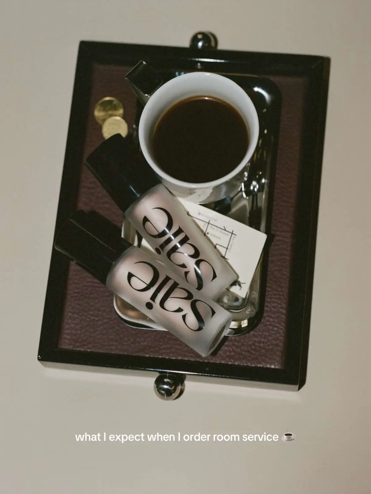 Coffee and Warmglow please 🛎️ #saiebeauty #saiewarmglow #saieglowysupergel 