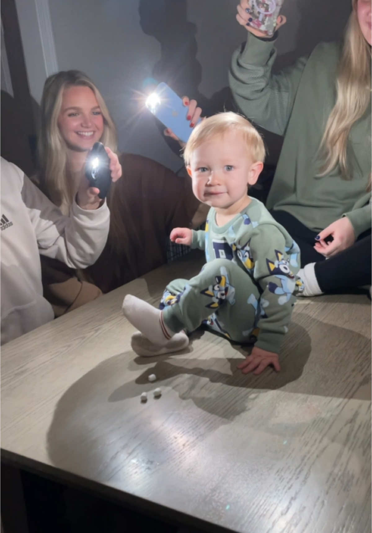 Poppy’s baby ☺️ Flashlight challenge  #flashlight #flashlightchallenge #onlywhenimlyinginbedonmyown #remember #fypシ #fyp #trend #beckyhill #viral #baby #viraltoddler #family #cute @cherishfaith @Amy Schmidt Tidwell @natalymusacchia_ @johnny tidwell @Chris Shearer 