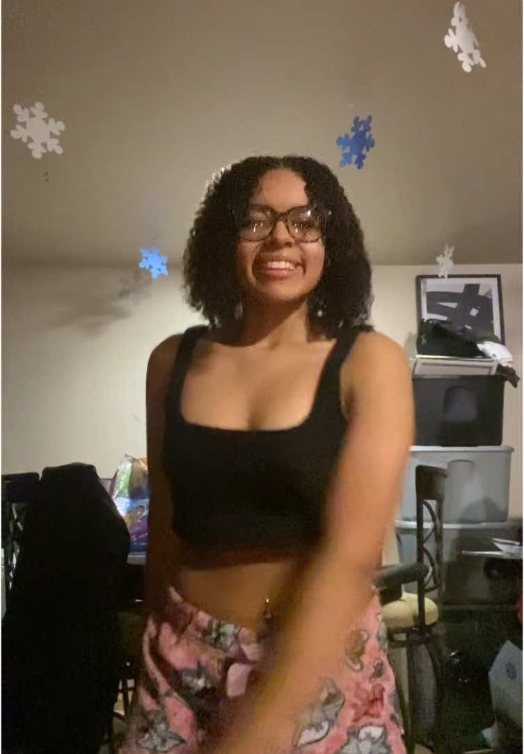 When you take your makeup off….#fyp #viral #dance #dancechallenge #makeupoff 