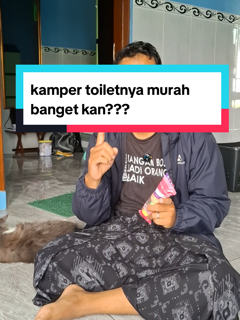 Membalas @nonaambon_98 kamper toiletnya murah banget kan makanya jangan sampe kehabisan stok kamper murah ini amankan di keranjang kuning yaa #kamperkamarmandi #kampertoilet #kampermurah 