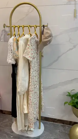 มินิมอลสุด✨ราวแขวนพร้อมชั้นวาง💖จัดระเบียบดี👍หยิบใช้สะดวก✅ #ราวตากผ้า #ราวแขวนเสื้อผ้า #ราวตากผ้ามินิมอล #ราวแขวนผ้าพร้อมชั้นวาง #ราวแขวนผ้า #ราวแขวนผ้าอเนกประสงค์ #ของใช้ในบ้าน #ใช้ดีบอกต่อ 