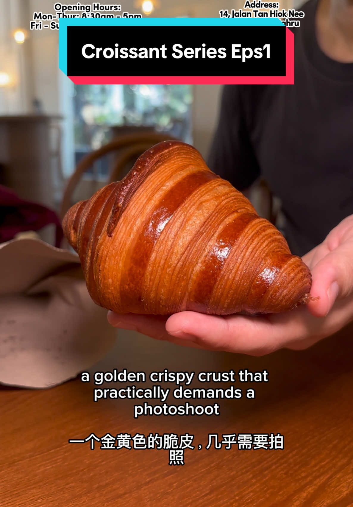 🥐Croissant Series Eps1: Doña Bakehouse🥐 Our first stop was Doña Bakehouse, just nearby the checkpoint. The croissant looked beautiful at only RM8 a piece. However, the croissant interior didn’t quite live up to my expectations—the butter flavor wasn’t very strong, and it wasn’t as fluffy as I’d hoped, making it a bit tough to pull apart. If you’re after nice cafe vibes, this spot has it with a gorgeous interior. But for our croissant hunt, we’ll be going elsewhere. Doña Bakehouse, RM8 Croissant 📍14, Jalan Tan Hiok Nee, Bandar Johor Bahru, 80000 Johor Bahru, Johor, Malaysia📍 #FoodTikTok #TikTokFood #foodtiktokfood #foodtiktoks #foodtiktoker #fyp #fypsg #fypシ #fypシviral #foryou #sgtiktok #singaporefoodie #viral #tiktokfoodie #tikfood #CapCut #FoodFestOnTikTok #WhereToEat #trend #trending #food #eating #eat #review #longervideos #tiktok #FoodTok #sgfoodie 