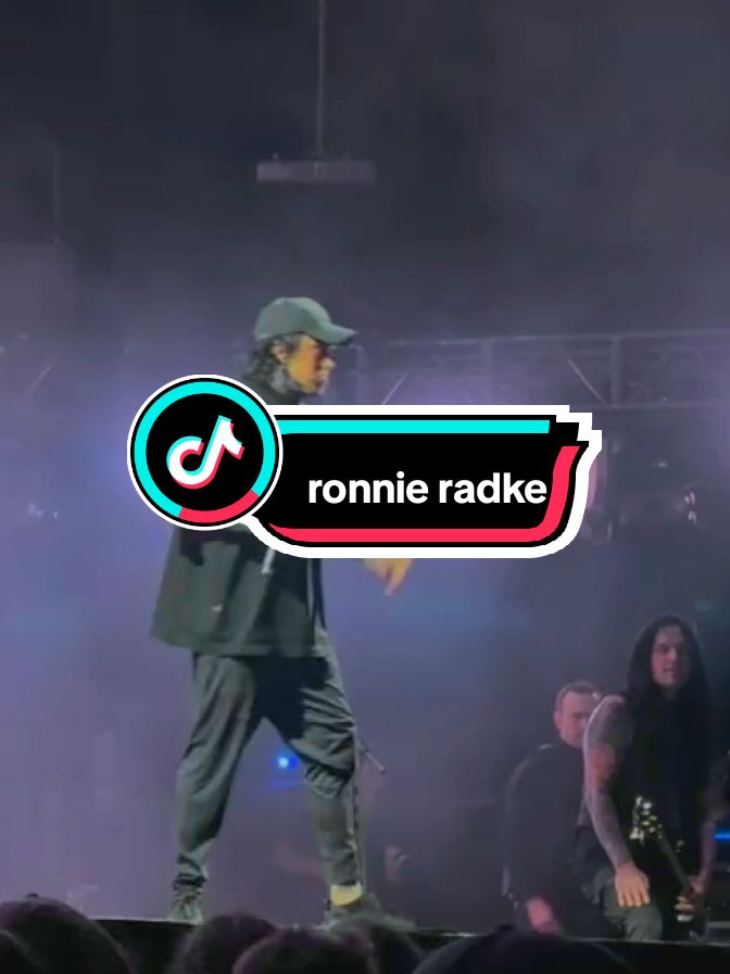 roniee #ronieradke #blackmetal #jedagjedug #fyppppppppppppppppppppppp #posthardcordcore #metalcore #fypシ @ronnieradke36 