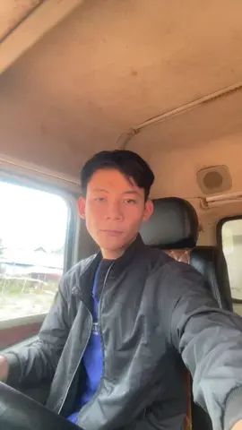 Sóc quá ghê hơi cũng ko lại được 🤣 Em vẫn tuyển các chị em về đi phụ xe cho em nhé 😝#xhuongtiktok #21yenbai #fl_và_tym_ủng_hộ_mình_nha 