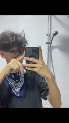လူလူချင်းတူတာတောင်မင်းကကျန်ရစ်လူ#livephotos #mirror 