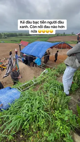 E gái của a yên nghỉ nha.qua bên kia k cần phải bận tâm điều gì nữa rồi 😟😟😟