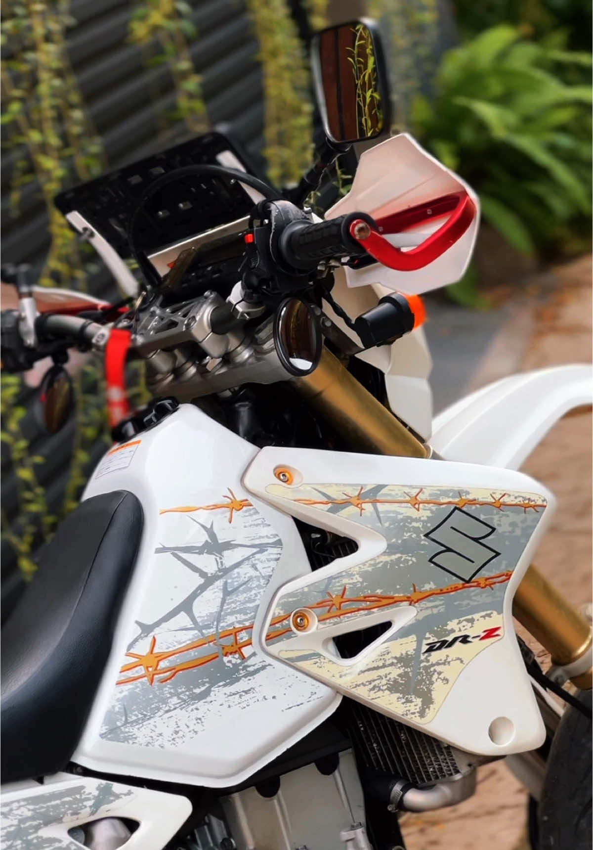 🥹♥️#lesanda #highcapacitysrilanka🇱🇰 #bikerlife #drz400srilanka #lesx400sm 