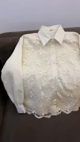 Alara in ivory RESTOCKKK!! co sekarang stock menipiss 🤩🤩 #wearsuerte #outfitideas #outfitinspo #kemejawanita 