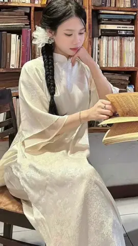 Áo dài gấm vân hoa nhí tay loe#aodainu #aodaitet #fashiontiktok #tiktokshop 