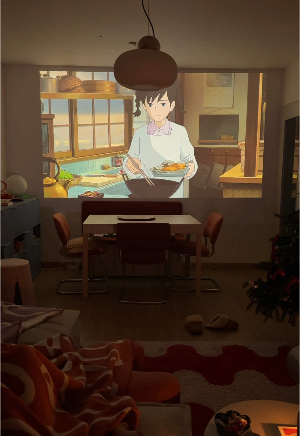 et après on me demande pourquoi je sors jamais de chez moi 🥲 le projecteur c’est le Mogo 3 Pro de @XGIMI *produit offert  #movienight #ghiblimovie 