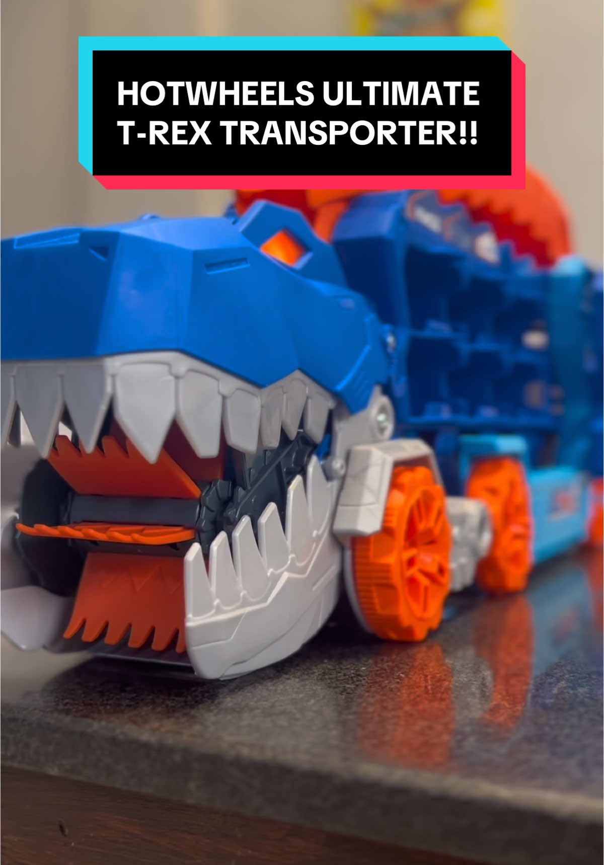 Dan’s Unboxing! Hotwheels Ultimate T-Rex Transporter Disclaimer: Not a promotional video. Just a review of Mommy’s gift to me -Dan #hotwheels #playset #ultimate #trex #transporter