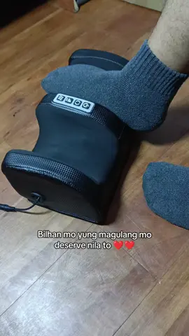 Foot Massager Deserve nila to kaya bilhan mo na. #footmassage #footmassager #massager #legmassager #massage #christmasgift 
