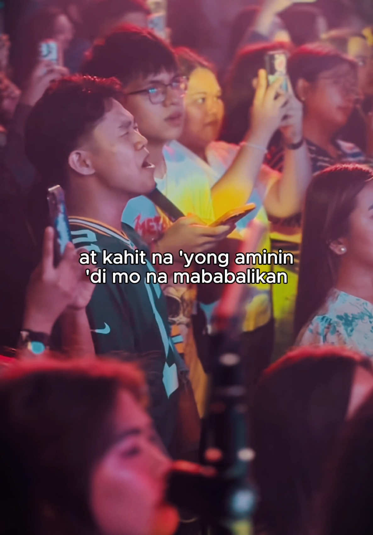 Sabay-sabay iwan ang sakit sa 2024 at tumawid ng 2025 na wala nang dalang bagahe 🩶  Watch the FULL LIVE PERFORMANCE of #TamaKaNa on YouTube!