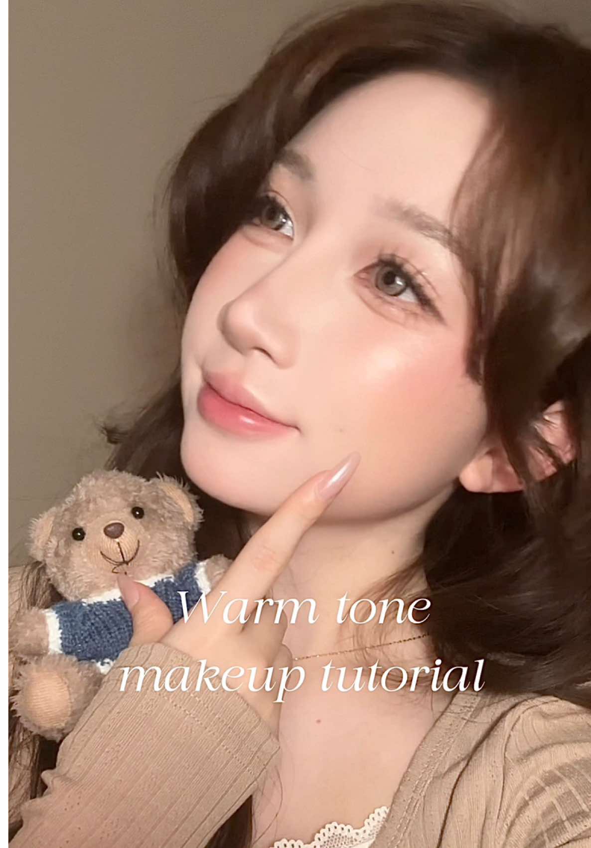 Team warm tone đâu royyy 🖐🏻 #TikTokBeauty #fyp #goclamdep #LearnOnTikTok #tipsforgirls #makeup #makeuptutorial #warmtone #ipkn #ipknvn #ipknshinyglowpact 
