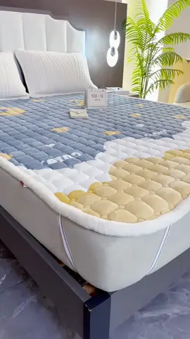 Thảm YuKi trải giường nỉ nhung mềm mịn đủ kích thước#thamnitraigiuong #thamtraigiuonglongcuu #thamninhung #thamtraigiuong #thamni #thinhhanh #trending #trendingvideo #xuhuong #xuhuongtiktok 