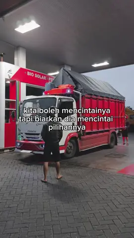 mumettt jiee .  .  .  #storytruk #truklovers #fyp #mojokertogayabebas 