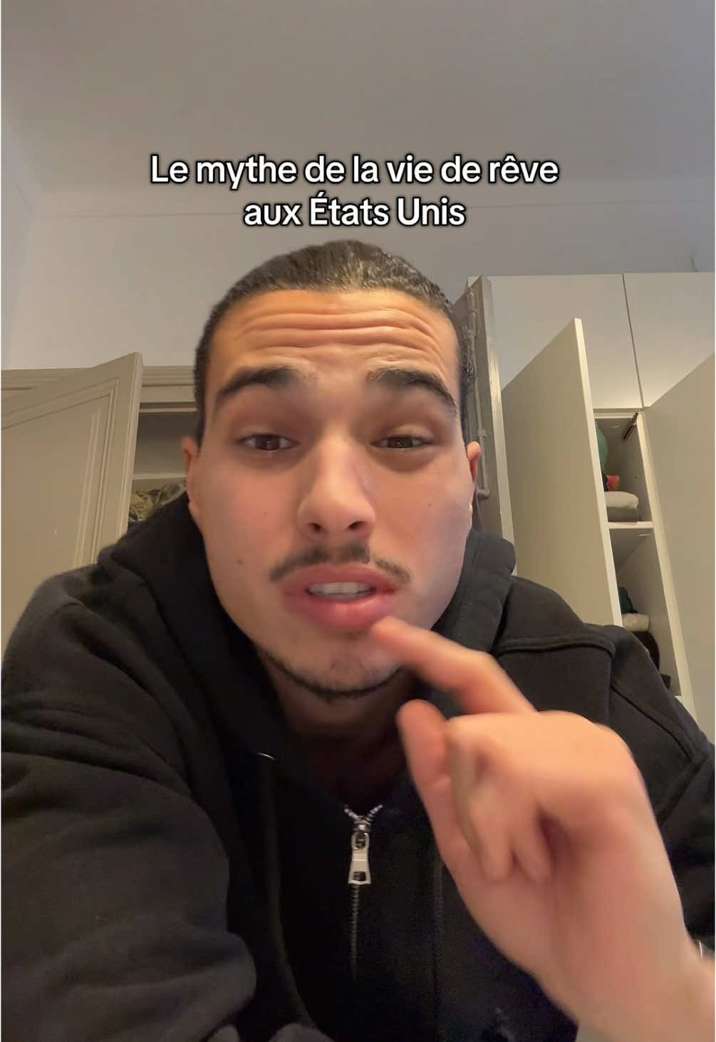 La vie aux États Unis c’est pas ce que vous pensez, american dream vraiment pas pour tout le monde du coup #usa #usa_tiktok #usa🇺🇸 #vieauxusa #etatsunis #etatsunis🇺🇸 #fraismedicaux #hopital #hopitalamericain #viedereve #americandream 