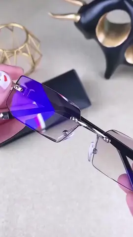 FRETE GRÁTIS PARA TODO O BRASIL! https://www.feiraodasofertas.com/products/mens-reading-glasses-smart-glasses-with-automatic-adjustment-lens-dimming-glasse-women-anti-blue-light-1-0-4-0-reading-mirror?variant=45011737968740 #oculosfeminino #oculos #oculosmasculino  # #