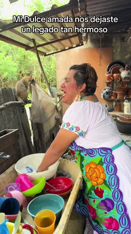 Seré tu amante o lo que tenga que ser 