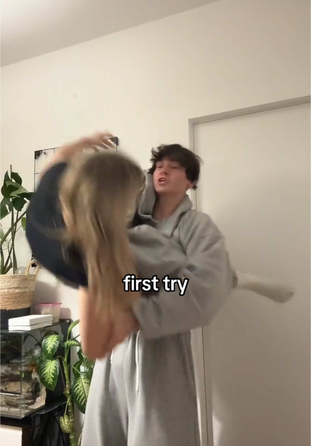 @Santia• ig:santiakz cała i zdrowa u niej macie udaną wersje 