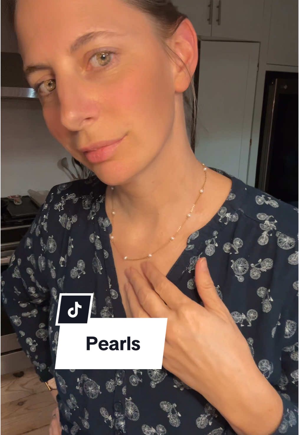 Classic elegance with a modern twist. This dewdrop pearl necklace is the perfect touch of sophistication, crafted with care in the USA. ✨💎 #TimelessBeauty #PearlPerfection #MadeInUSA #newyearnewaura #winterfashion 