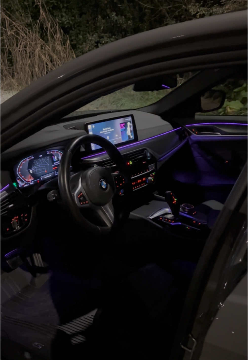 🦇🦇🌙… #bmw #mperformance #bmwlove #serie5 #msport #bmwmotorsport #nightdrive #G30 