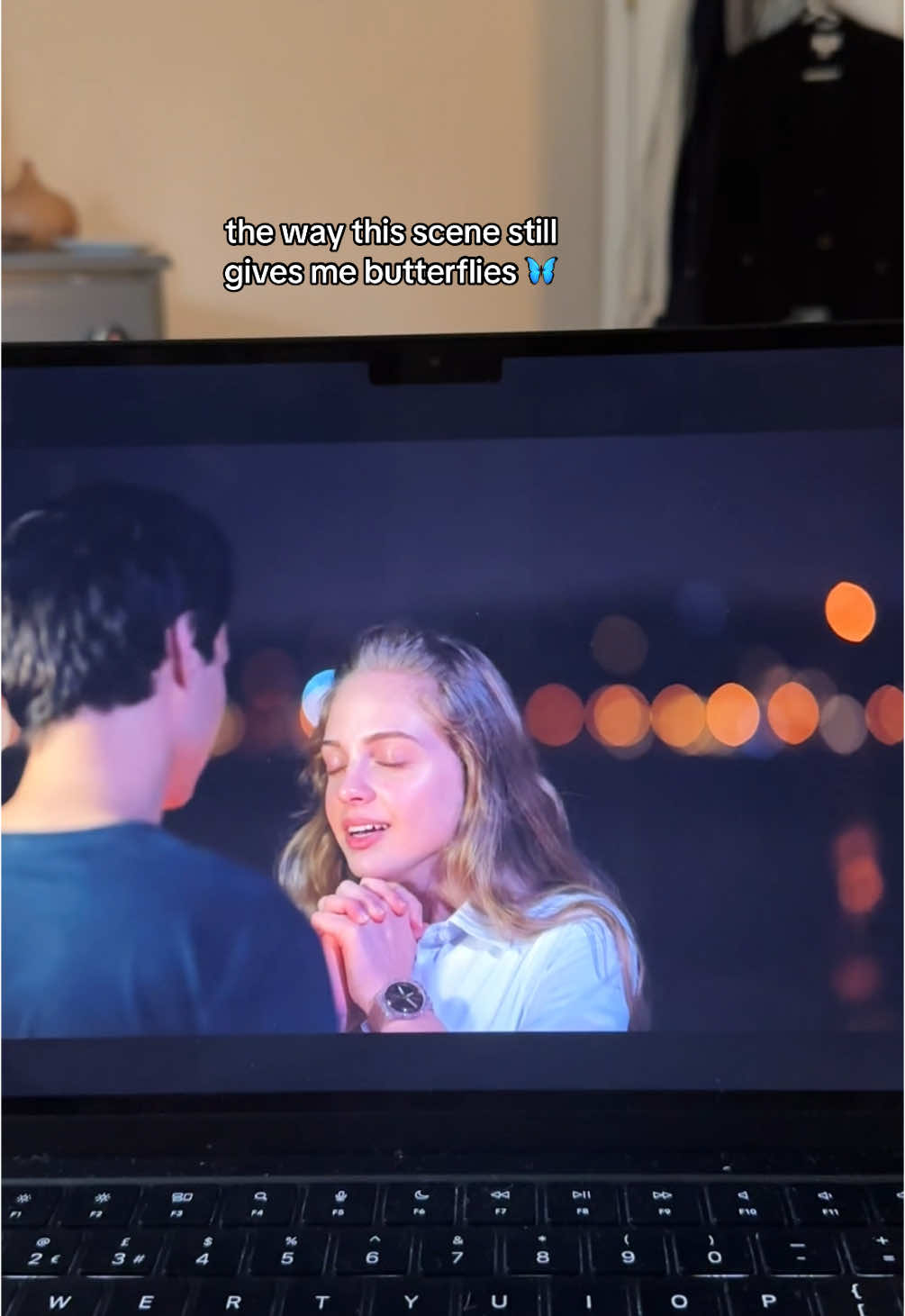 no. hesitation. 👏 #ask101 #love101 #ask101sinan #ask101edit #ask101ışık #turkish #turkishdrama #netflix #love101netflix #love101edit #aşk #aşk101 #mertyazicioglu #ipekfilizyazic #fyp #foryou #fypage #Love #firstkiss #romance #romantic #cutecouple #otp #butterflies #younglove #edit 