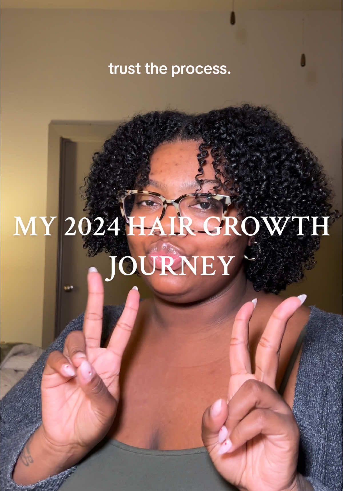 I cut off all my blonde and STILL managed to grow my hair longer than it was at the start of the year 🤯😍 you just gotta trust the process 💪🏾 #naturalhair #curls #hairgrowth #hairgrowthjourney #3c4ahair #naturalhairtiktok #curlyhairroutine #fyp 