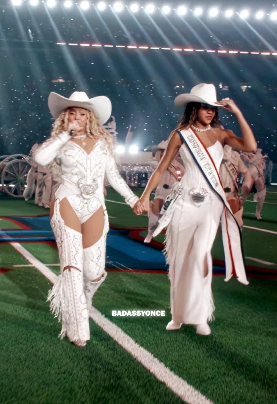Blue on stage with her momma again 💙 #beyonce #beyoncebowl #blueivy #netflix #nfl #halftimeshow #houston #texas #texasholdem #cowboycarter 