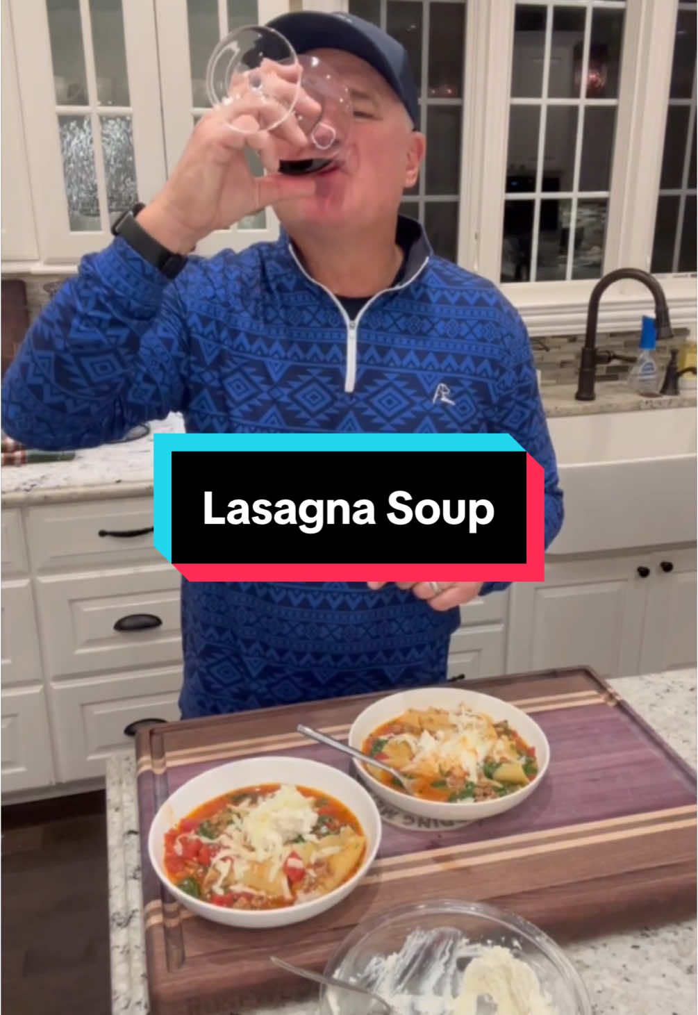 The Sunday Soup series continues with a great one: lasagna soup!!!! It’s one of my family’s favorites!! What’s your favorite kind of soup? #soup #sunday #soupsunday #homemade #lasagnasoup #lasagna #rukiddingme #cookingwithdarryl @Rhoback 