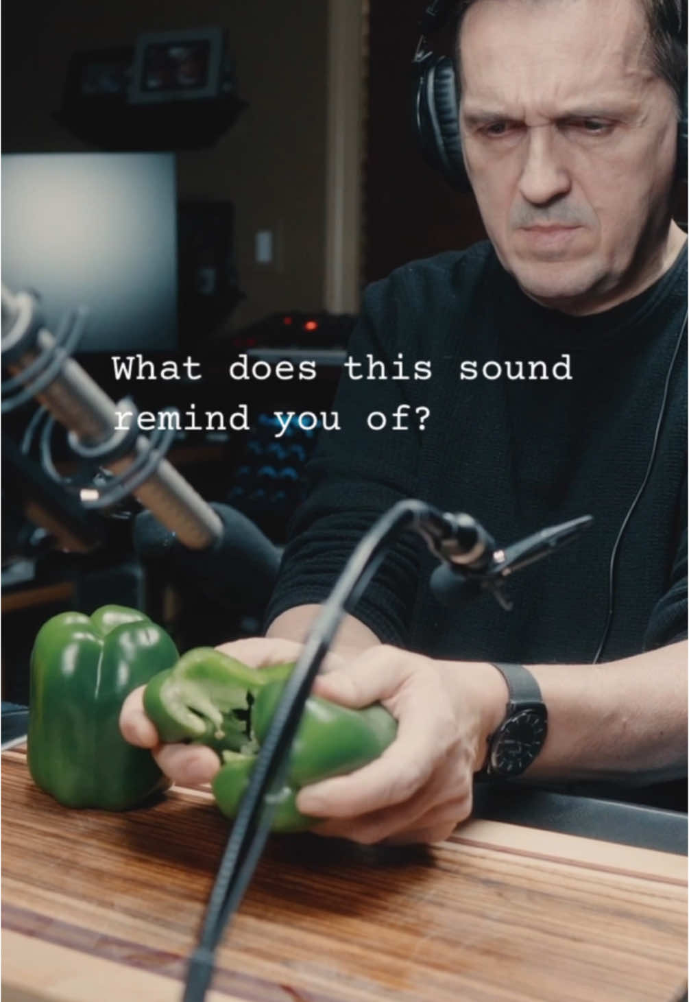SOUND DESIGN🎧 #composer #sounddesign #asmr #recording #microphone #sound #cinematic #gamedevp 🫑