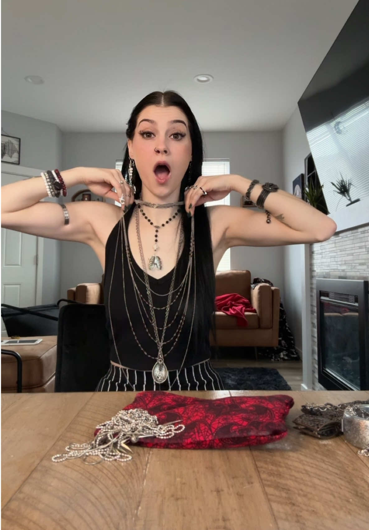 LITERALLY KEPT ALL BUT 3 THINGS 😍 @Tara Bramlett you just get me and literally I’m so grateful for you. This was so perfect. 🥰##mysteryjewlerygirl##fyp##jewleryoftheday##foryewwww##trendingvideo##crystals##unboxingvideo##mysterybox##mystery##jewelry##jar##alt##imjustagirl##unboxing##supportsmallbusiness##bats