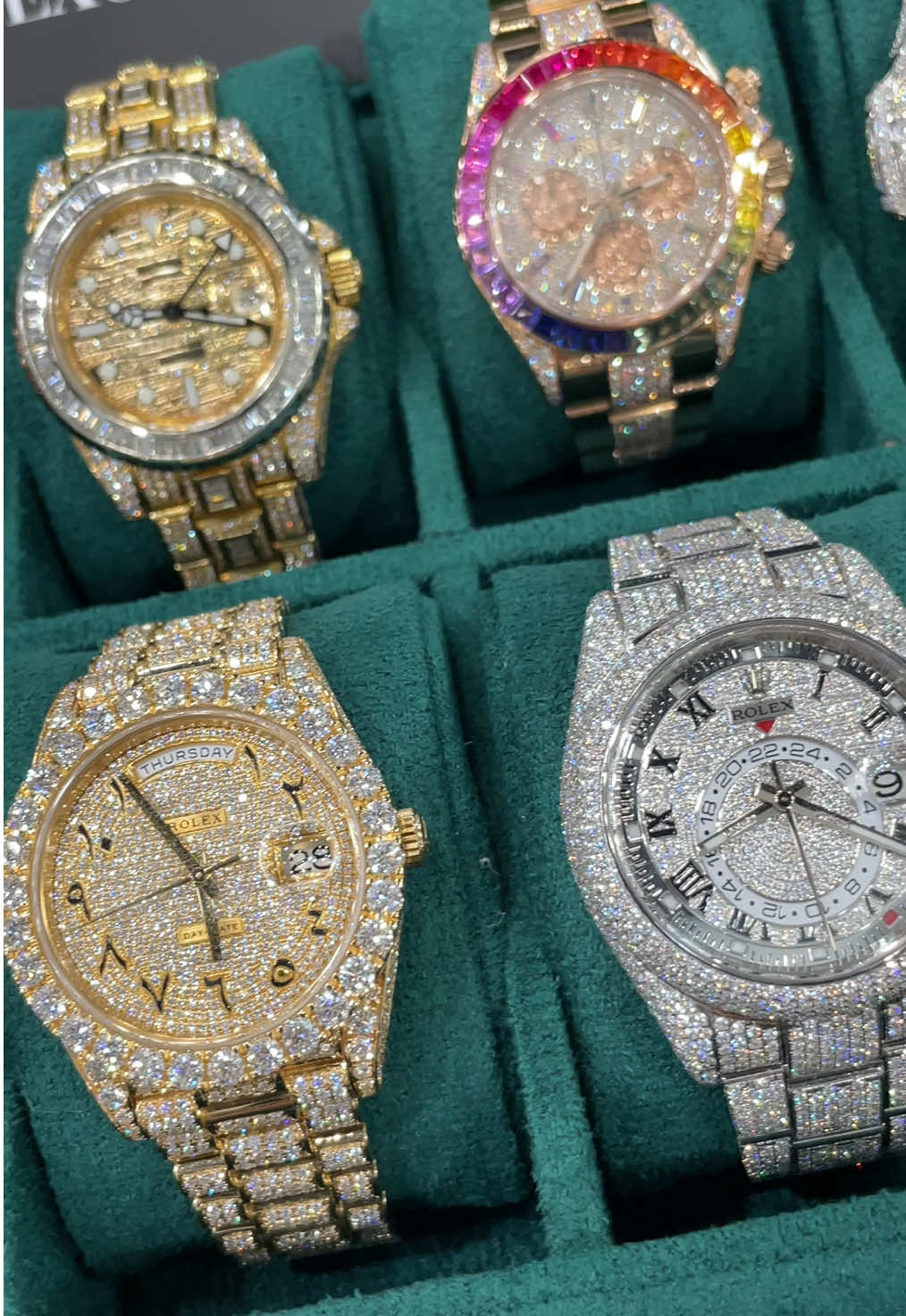 Wishing everyone a very happy new year! 🥳 💎🩷 Check out our amazing Iced Out watches 🥵
