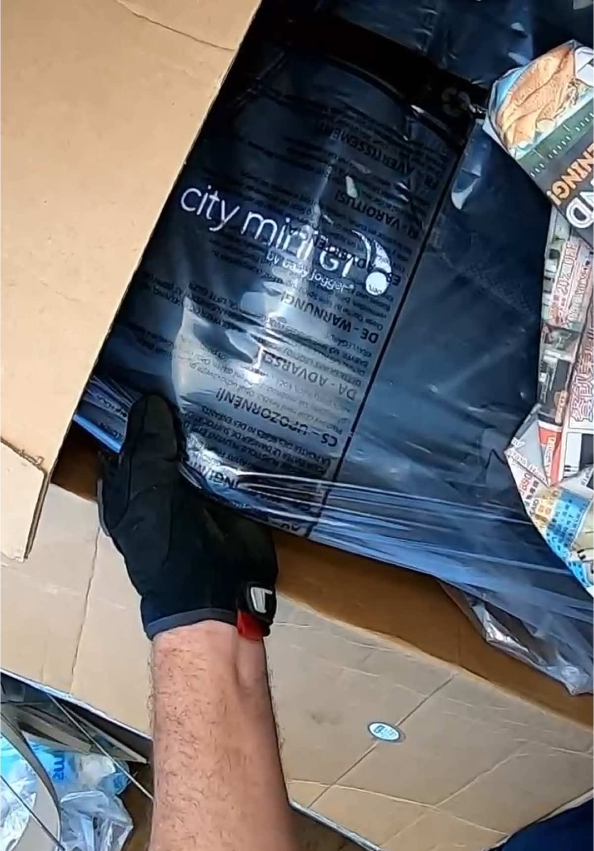 Got Creamed #dumpsterdiving #babystroller #moped #rims #cityminigt2 